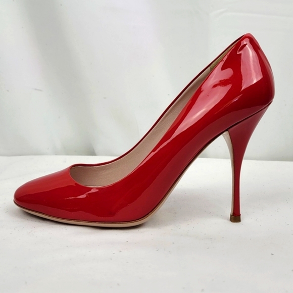 Miu Miu Prada Red Patent Stiletto Heels Pumps 38.5 - Picture 1 of 13